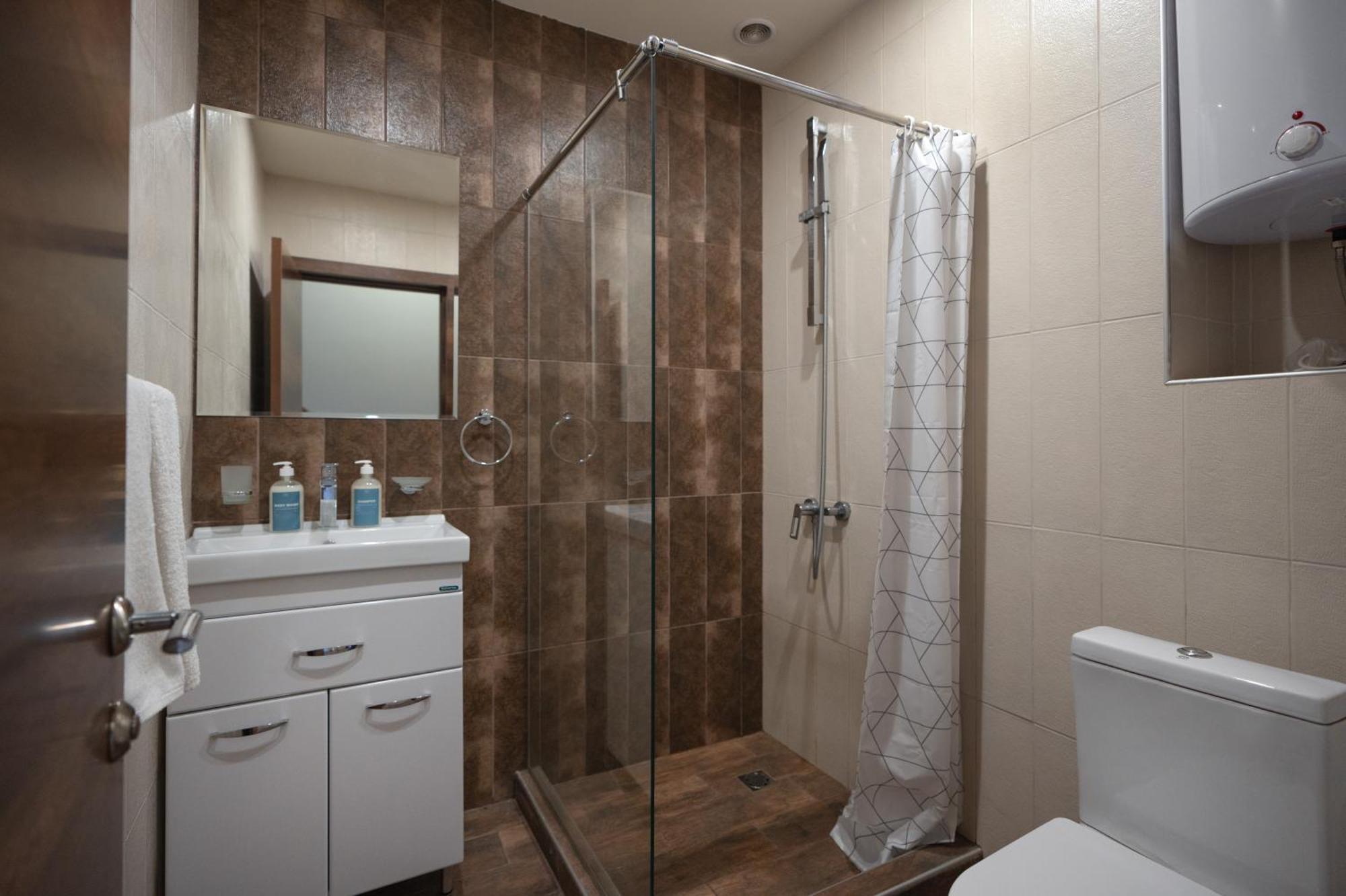 Ris Holiday Apartments צ'אקאדזור מראה חיצוני תמונה